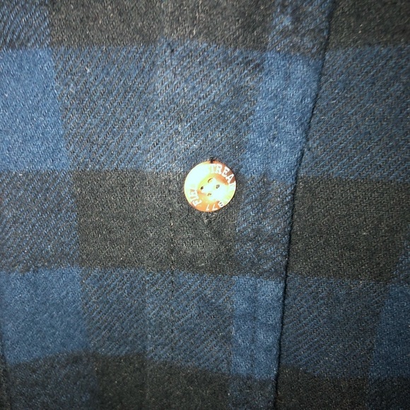Field & Stream Blue and Black Plaid Flannel Size Large - Picture 3 of 7